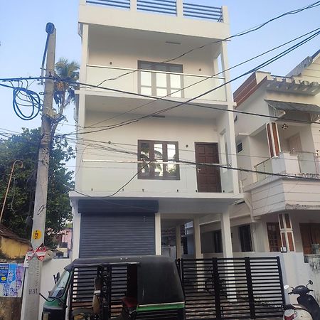 Alam Homestay Kochi Zewnętrze zdjęcie