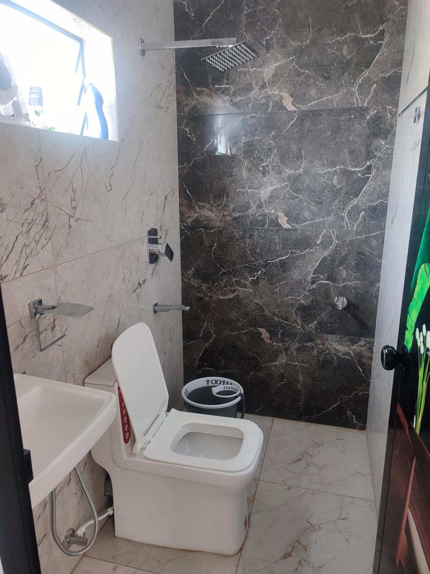Alam Homestay Kochi Zewnętrze zdjęcie